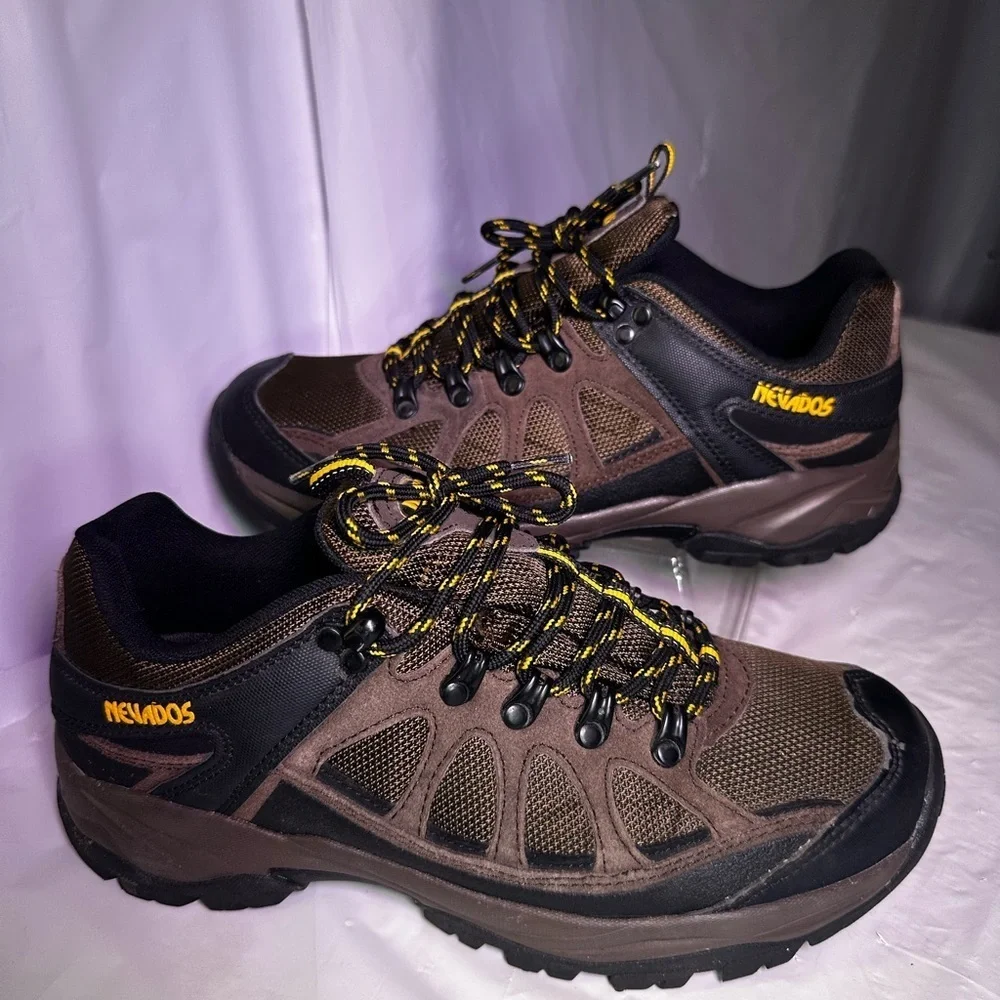 Nevados Brown and Black Men's Boat Shoes